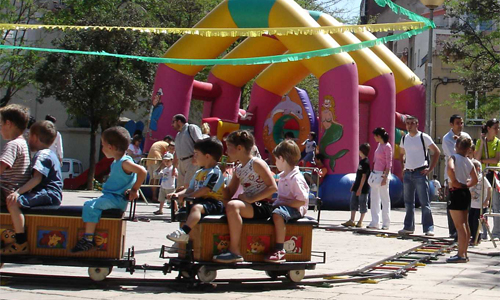 Festes majors als barris