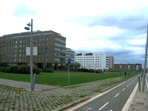 Parc de Les Nacions Unides, al barri de Can Roca